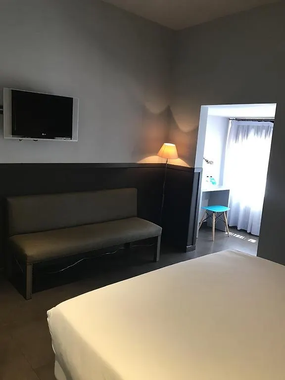 Chic & Basic Zoo Otel Barselona İspanya
