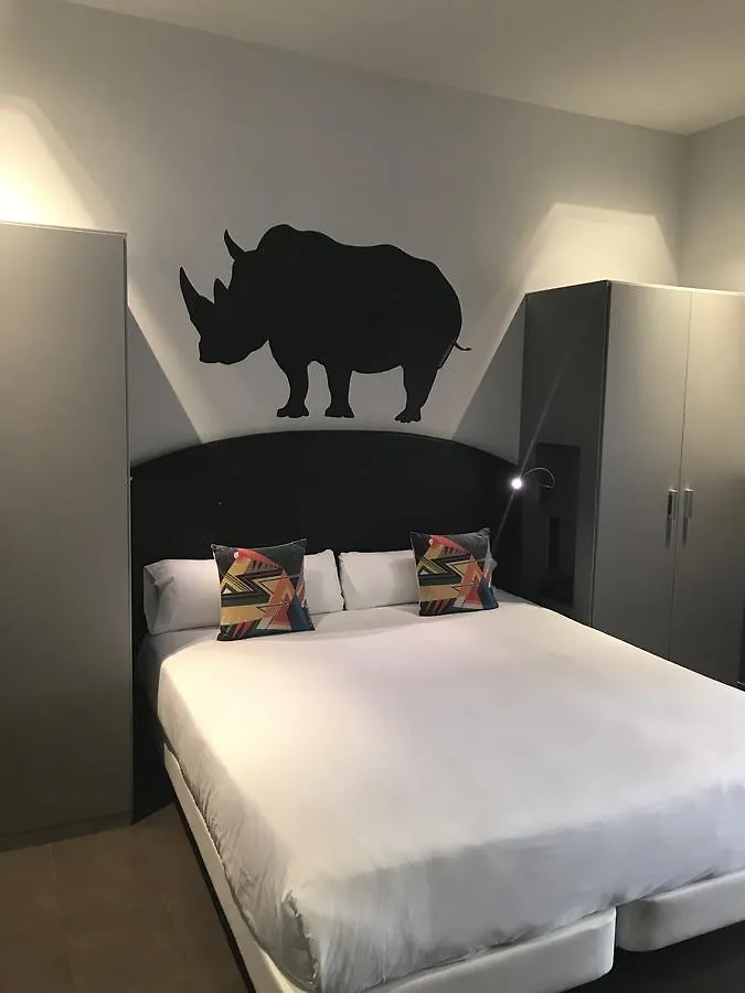 Chic & Basic Zoo Otel Barselona İspanya