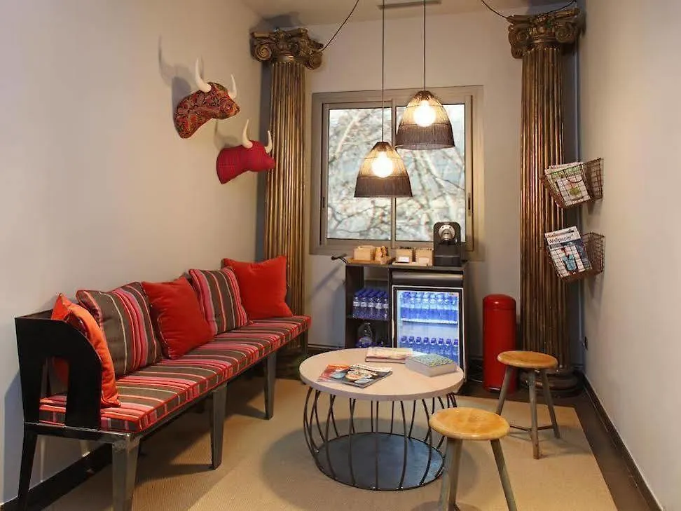 Chic & Basic Zoo Otel Barselona