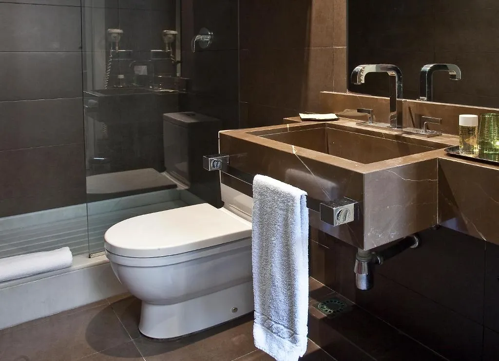 Chic & Basic Zoo Otel Barselona